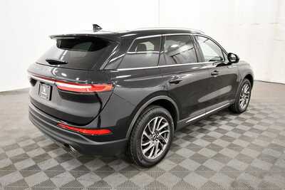 2022 Lincoln Corsair, $28499. Photo 8