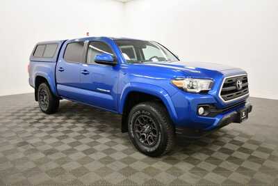 2017 Toyota Tacoma, $25999. Photo 10