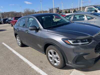 2023 Honda HR-V, $24327. Photo 2