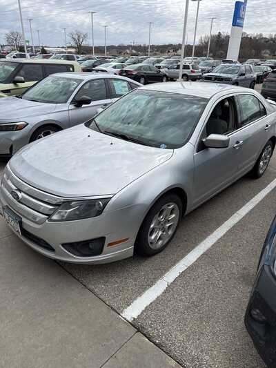 2011 Ford Fusion, $9495. Photo 2