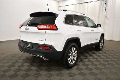 2017 Jeep Cherokee, $13895. Photo 8