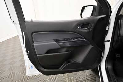 2017 Chevrolet Colorado Crew Cab, $20349. Photo 12