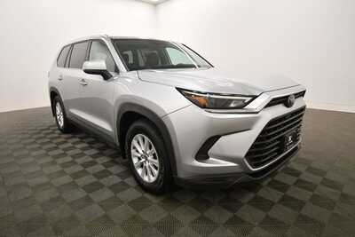 2024 Toyota Grand Highlander, $40849. Photo 10