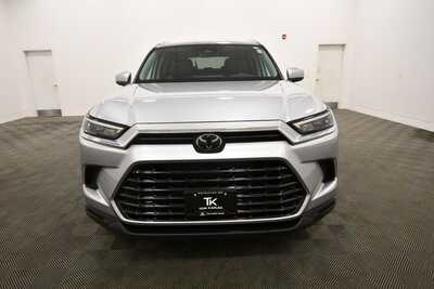2024 Toyota Grand Highlander, $40849. Photo 11