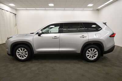 2024 Toyota Grand Highlander, $40849. Photo 4