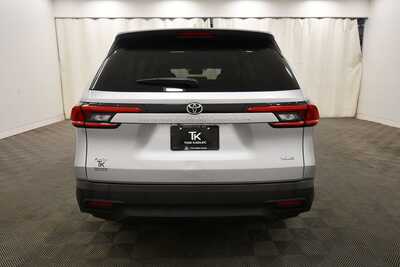 2024 Toyota Grand Highlander, $40849. Photo 6