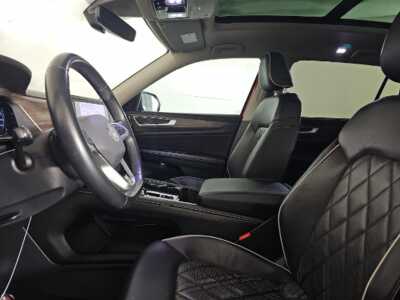 2024 Volkswagen Atlas, $39495. Photo 3