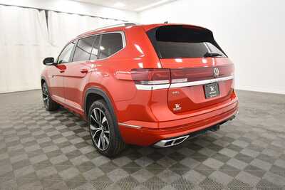 2024 Volkswagen Atlas, $36849. Photo 5