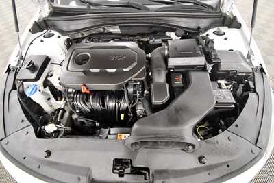 2018 Kia Optima, $12595. Photo 12