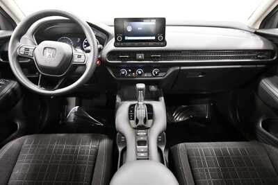 2025 Honda HR-V, $26638. Photo 3