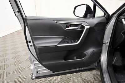 2025 Toyota RAV4, $35522. Photo 12