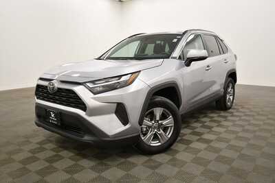 2025 Toyota RAV4, $35522. Photo 2