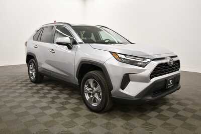 2025 Toyota RAV4, $35522. Photo 9