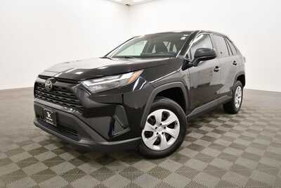 2024 Toyota RAV4, $26595. Photo 2
