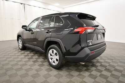 2024 Toyota RAV4, $26595. Photo 5