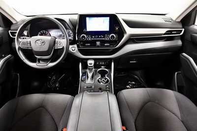 2024 Toyota Highlander, $34499. Photo 3