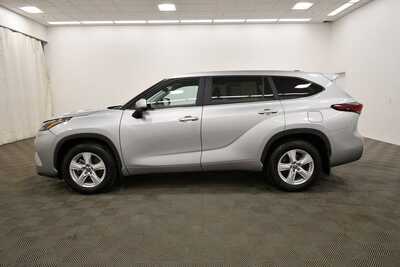 2024 Toyota Highlander, $34499. Photo 4