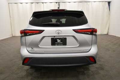 2024 Toyota Highlander, $34499. Photo 6