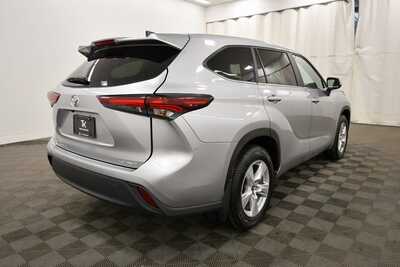 2024 Toyota Highlander, $34499. Photo 8