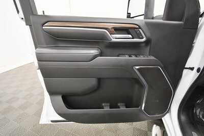 2024 Chevrolet 3500 Crew Cab, $51499. Photo 12