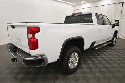 2024 Chevrolet 3500 Crew Cab, $51499. Photo 7
