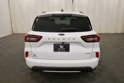 2023 Ford Escape, $22742. Photo 6