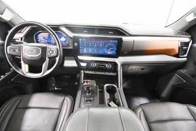 2023 GMC 1500 Crew Cab, $41995. Photo 3