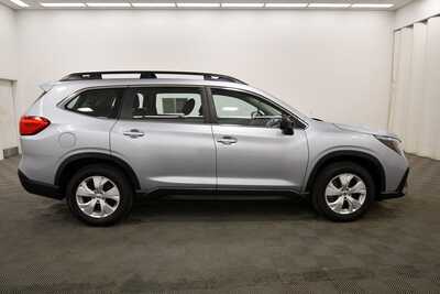 2023 Subaru Ascent, $26604. Photo 9