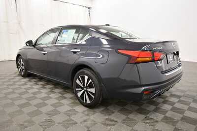 2021 Nissan Altima, $18962. Photo 4