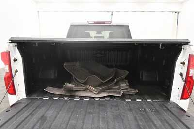 2022 Chevrolet 1500 Crew Cab, $41495. Photo 7