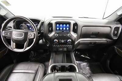 2022 GMC 2500 Crew Cab, $59576. Photo 3