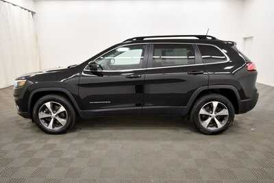 2022 Jeep Cherokee, $24495. Photo 3