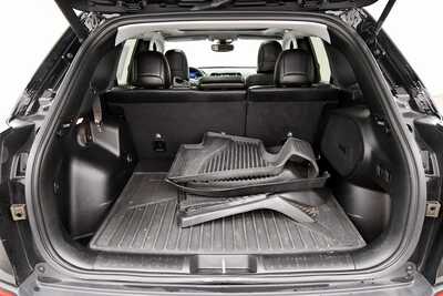 2022 Jeep Cherokee, $24495. Photo 6