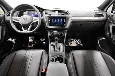 2023 Volkswagen Tiguan, $26230. Photo 3