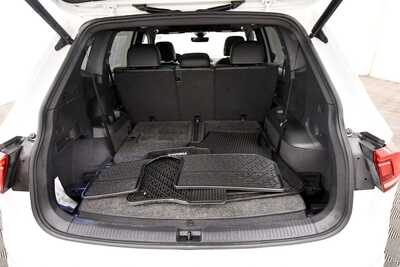 2023 Volkswagen Tiguan, $23849. Photo 7