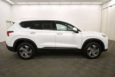 2023 Hyundai Santa Fe, $26435. Photo 9