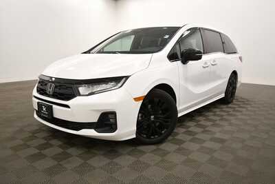 2025 Honda Odyssey, $38659. Photo 2