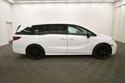 2025 Honda Odyssey, $38659. Photo 9