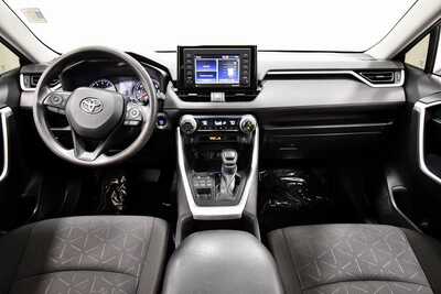2022 Toyota RAV4, $24852. Photo 3