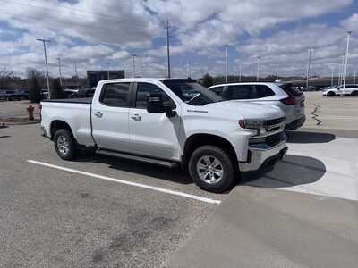 2020 Chevrolet 1500 Crew Cab, $29670. Photo 2