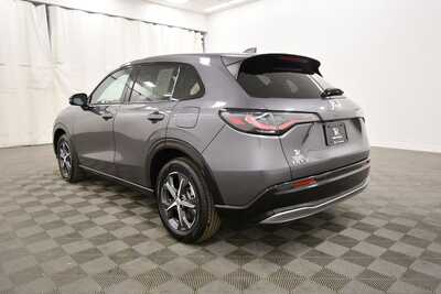 2025 Honda HR-V, $30499. Photo 5