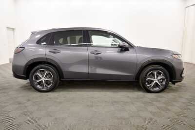 2025 Honda HR-V, $30499. Photo 9