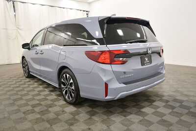 2025 Honda Odyssey, $49999. Photo 5