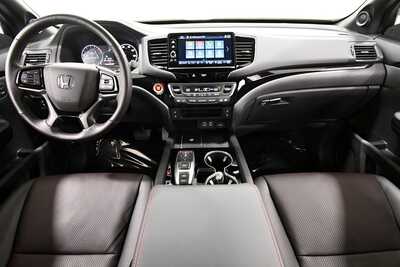 2025 Honda Ridgeline, $43699. Photo 3