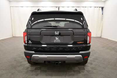 2026 Honda Passport, $45895. Photo 6