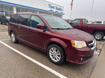 2018 Dodge Grand Caravan, $11999. Photo 2