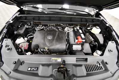 2020 Toyota Highlander, $29999. Photo 12