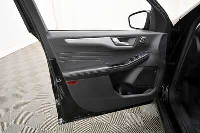 2025 Ford Escape, $27849. Photo 12