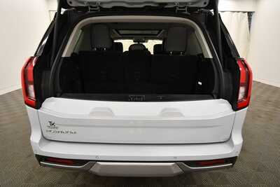 2025 Ford Expedition, $69349. Photo 8