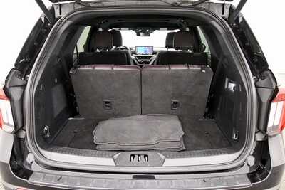 2025 Ford Explorer, $47949. Photo 7